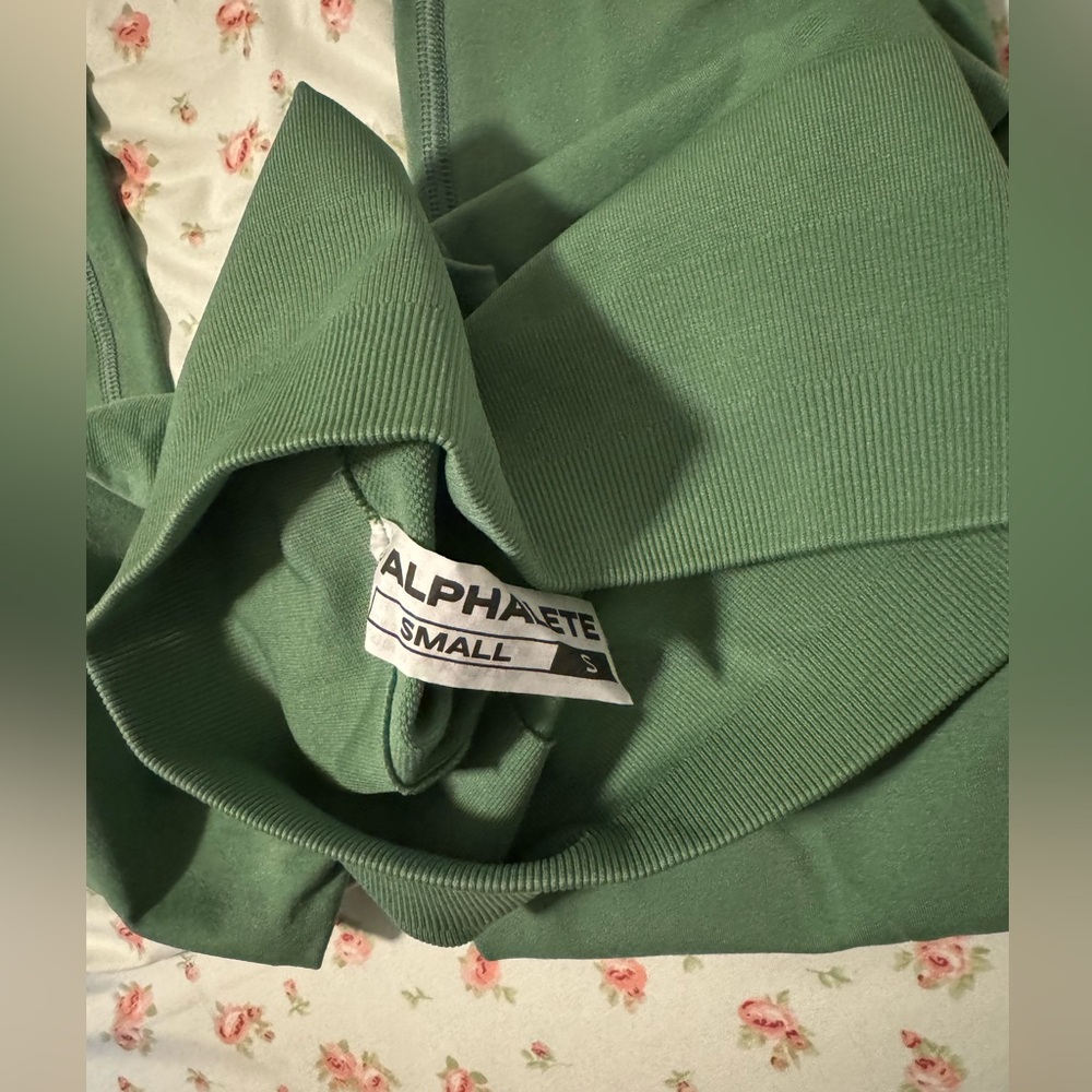 Alphalete Amplify - NWOT Size S - Picture 3 of 5